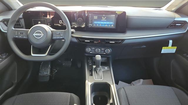 new 2025 Nissan Kicks car, priced at $22,857