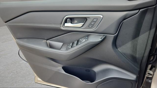 new 2025 Nissan Rogue car, priced at $40,172