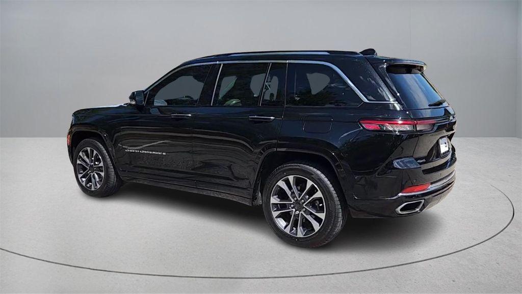 used 2023 Jeep Grand Cherokee car, priced at $33,861