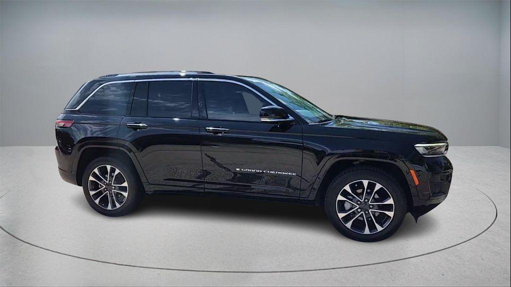 used 2023 Jeep Grand Cherokee car, priced at $33,861