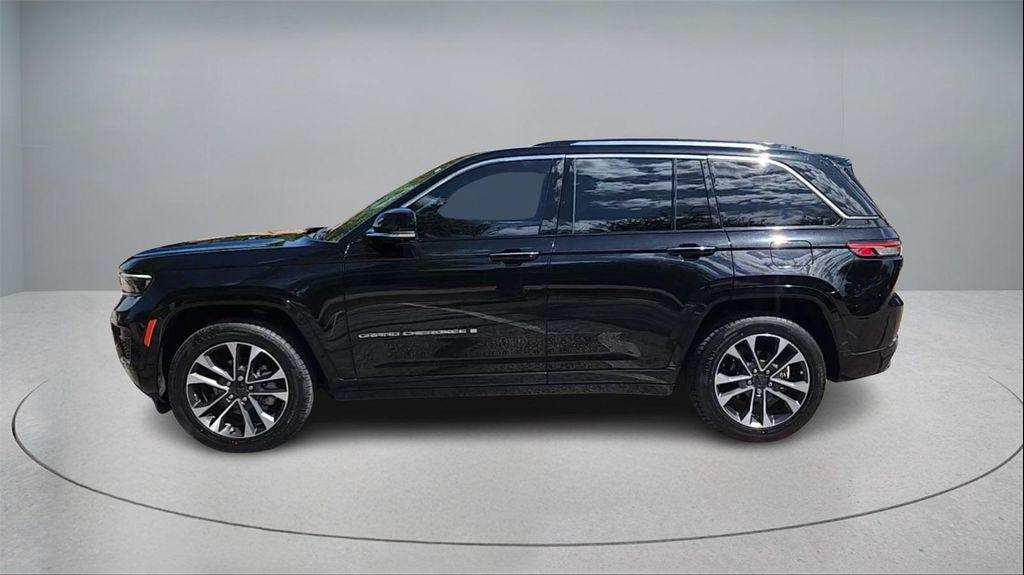 used 2023 Jeep Grand Cherokee car, priced at $33,861