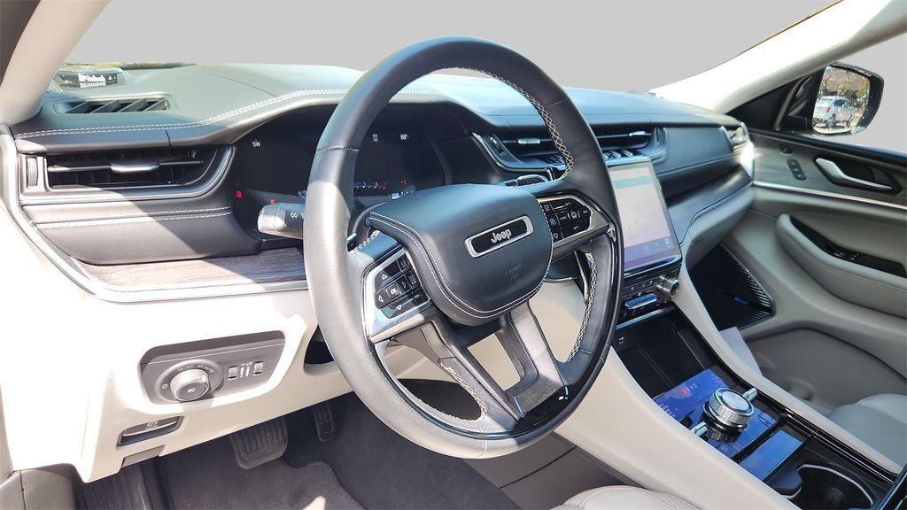used 2023 Jeep Grand Cherokee car, priced at $33,861
