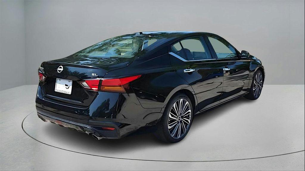 used 2023 Nissan Altima car, priced at $22,991