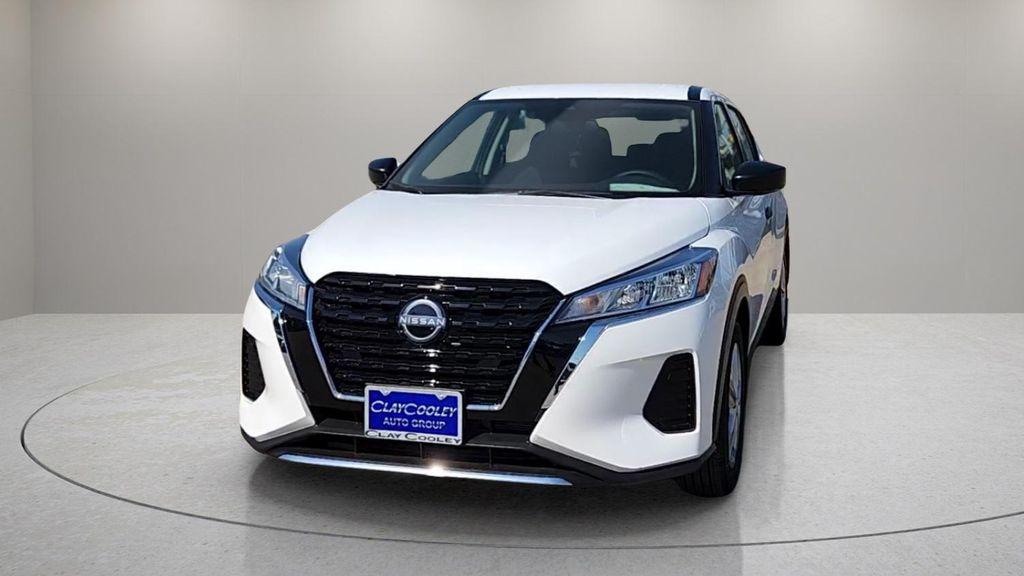 new 2025 Nissan Kicks car, priced at $21,657