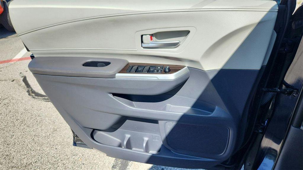 used 2023 Toyota Sienna car, priced at $35,497