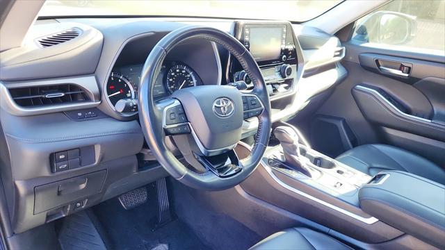 used 2021 Toyota Highlander car, priced at $26,459
