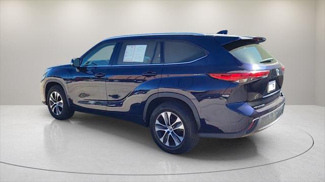 used 2021 Toyota Highlander car, priced at $26,459