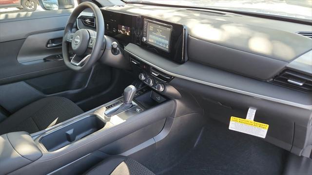 new 2025 Nissan Kicks car, priced at $22,857