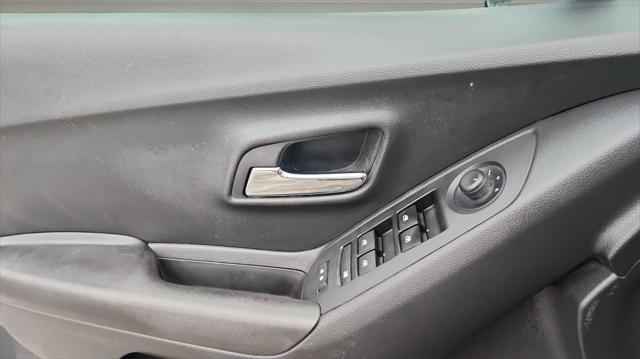 used 2022 Chevrolet Trax car, priced at $15,782
