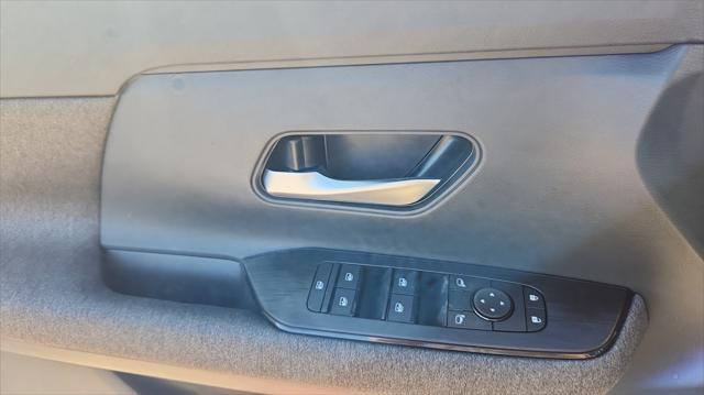 new 2025 Nissan Kicks car, priced at $24,457