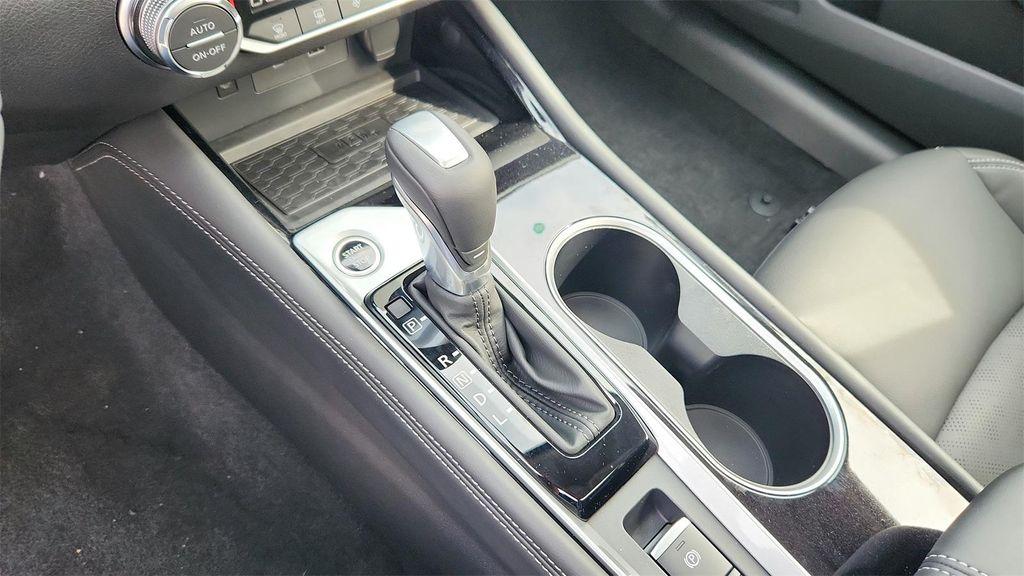 new 2025 Nissan Altima car, priced at $33,721