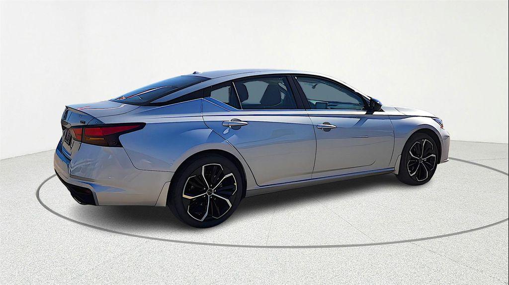 new 2025 Nissan Altima car, priced at $25,304