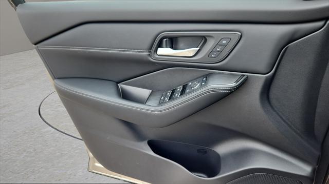 new 2025 Nissan Rogue car, priced at $35,703
