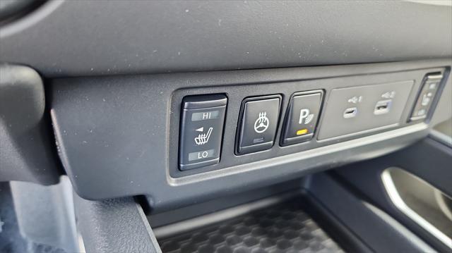 new 2025 Nissan Frontier car, priced at $37,180