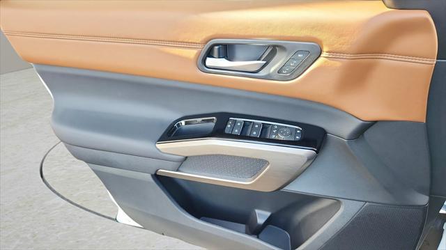 new 2025 Nissan Pathfinder car, priced at $47,723