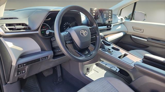 used 2023 Toyota Sienna car, priced at $30,937