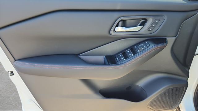 new 2025 Nissan Rogue car, priced at $33,851
