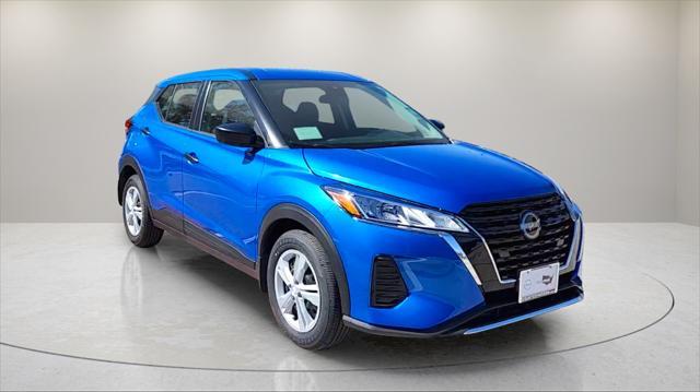 new 2025 Nissan Kicks car, priced at $22,857