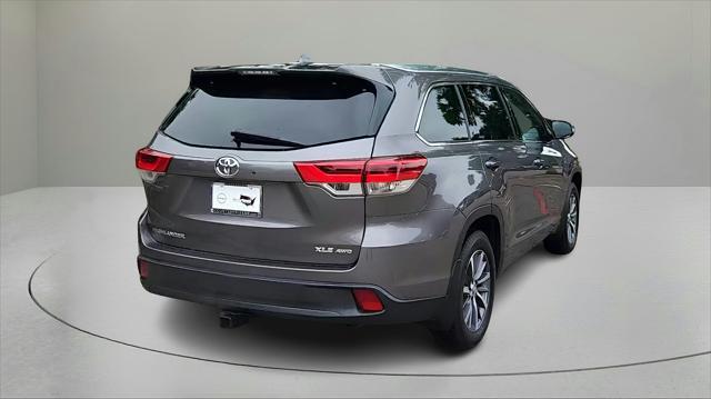 used 2018 Toyota Highlander car, priced at $25,884