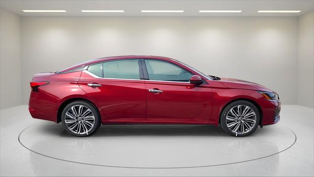 new 2025 Nissan Altima car, priced at $33,721