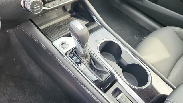 new 2025 Nissan Altima car, priced at $33,721