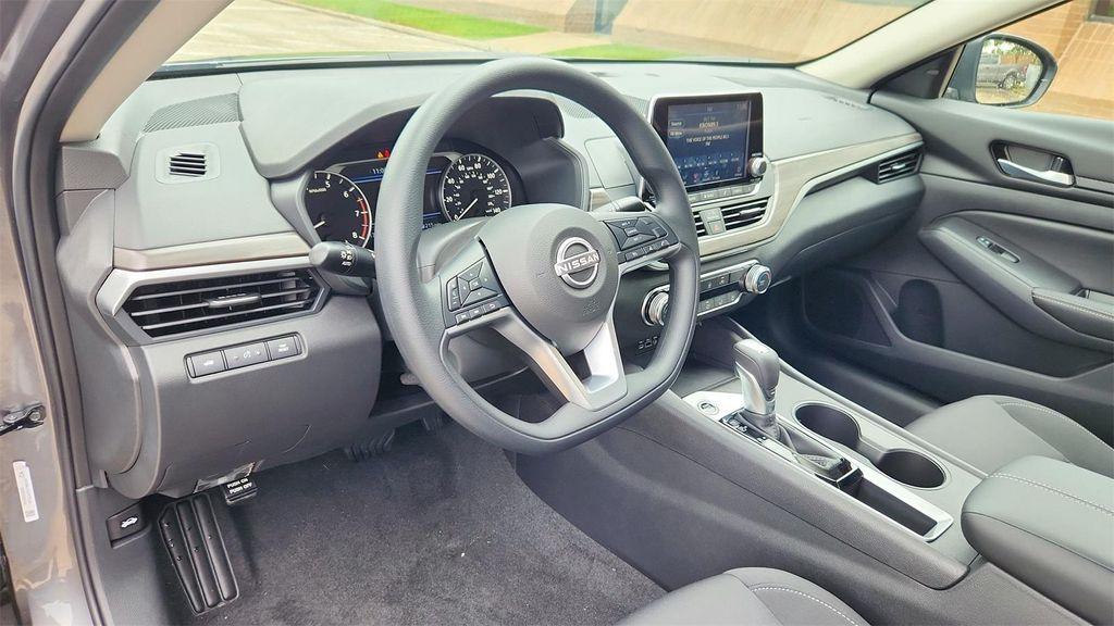 new 2025 Nissan Altima car, priced at $26,347
