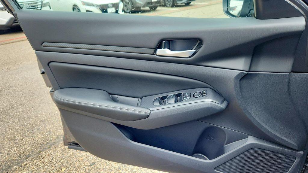new 2025 Nissan Altima car, priced at $26,347