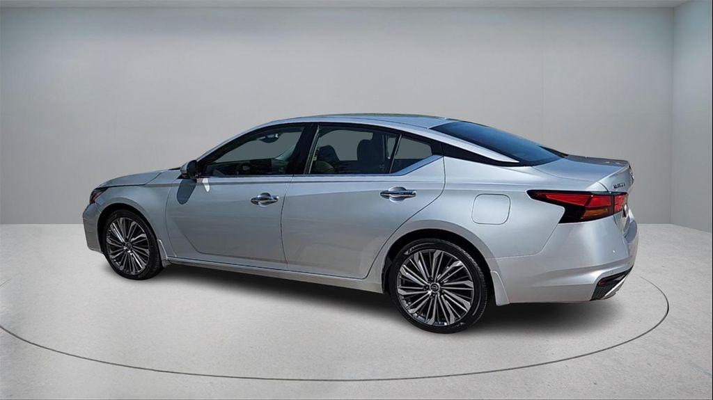 used 2023 Nissan Altima car, priced at $24,520