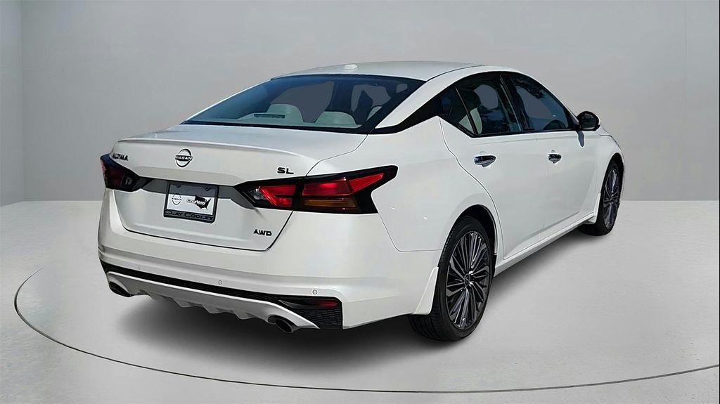used 2024 Nissan Altima car, priced at $25,414