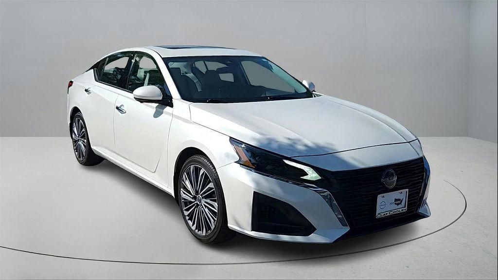 used 2024 Nissan Altima car, priced at $25,414