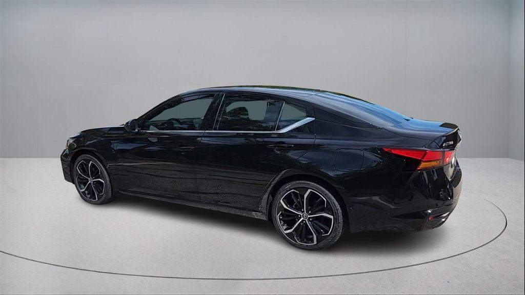 used 2023 Nissan Altima car, priced at $21,991