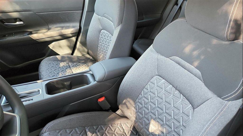 new 2025 Nissan Kicks car, priced at $25,303