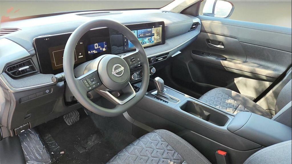 new 2025 Nissan Kicks car, priced at $25,303
