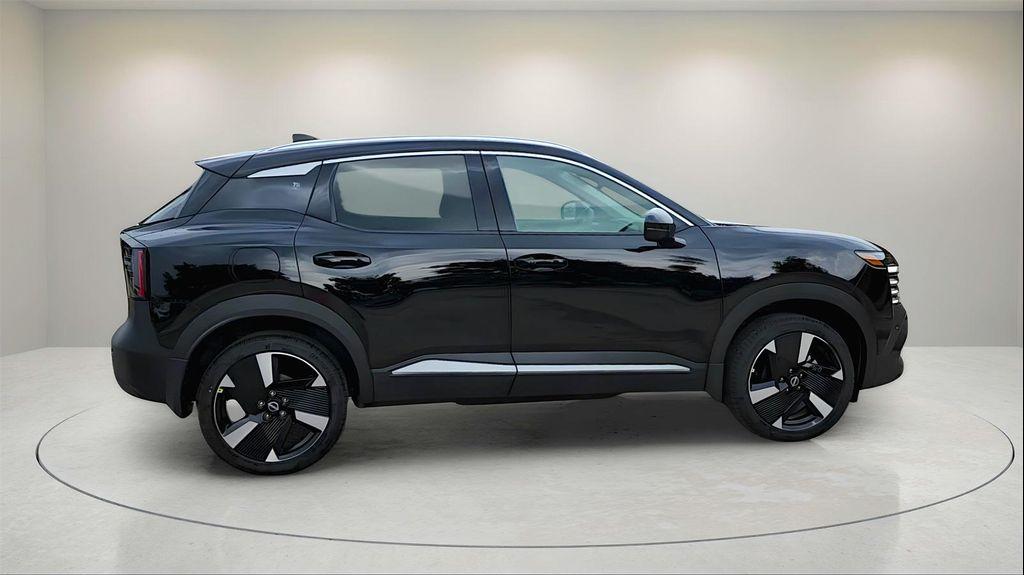 new 2025 Nissan Kicks car, priced at $29,525