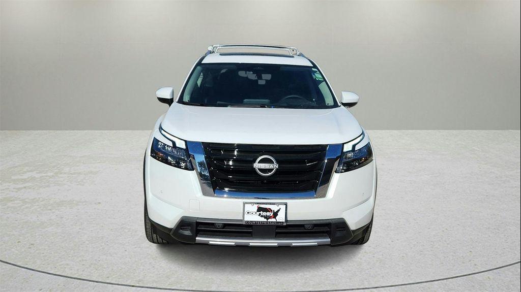 new 2025 Nissan Pathfinder car, priced at $47,043