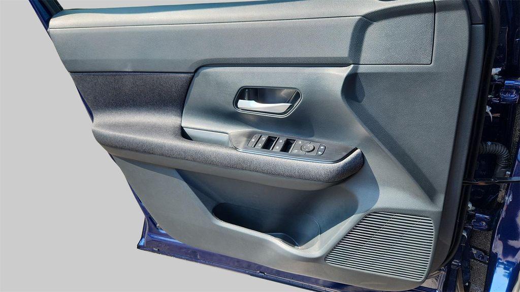 new 2025 Nissan Kicks car, priced at $23,495