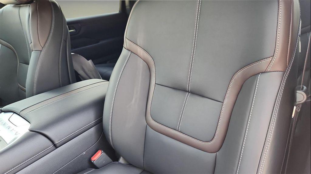 new 2025 Nissan Armada car, priced at $63,096