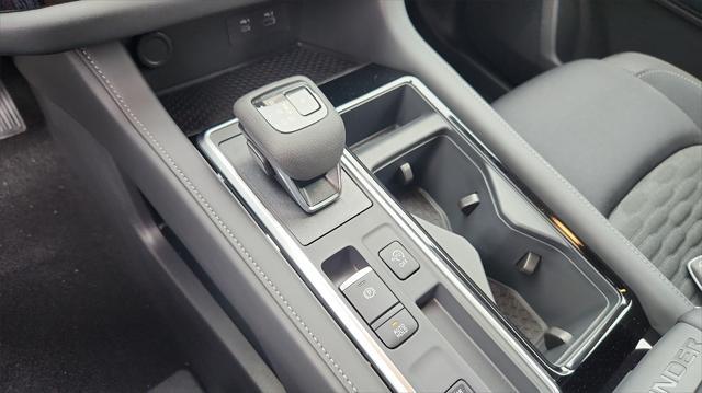 new 2025 Nissan Pathfinder car, priced at $37,114