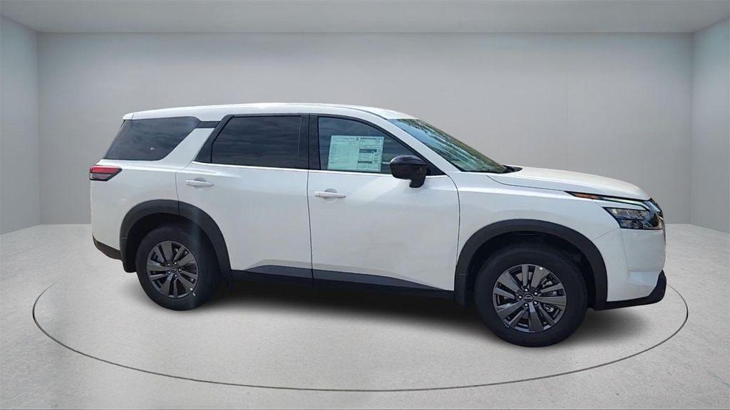 new 2025 Nissan Pathfinder car, priced at $35,336
