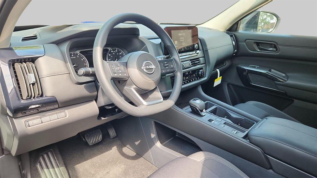 new 2025 Nissan Pathfinder car, priced at $35,336
