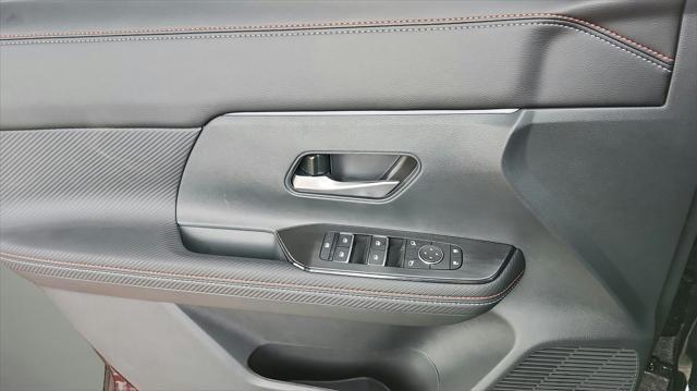 new 2025 Nissan Kicks car, priced at $27,677