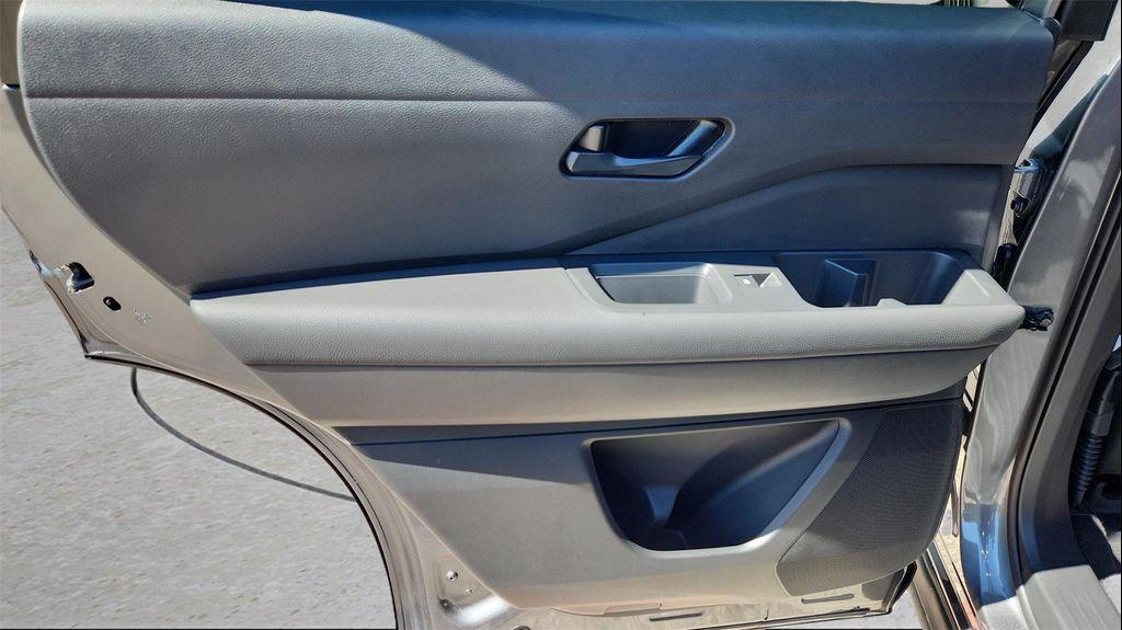new 2025 Nissan Pathfinder car, priced at $35,785