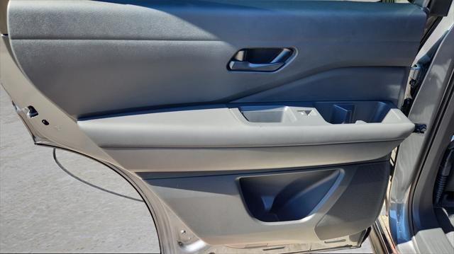 new 2025 Nissan Pathfinder car, priced at $35,785