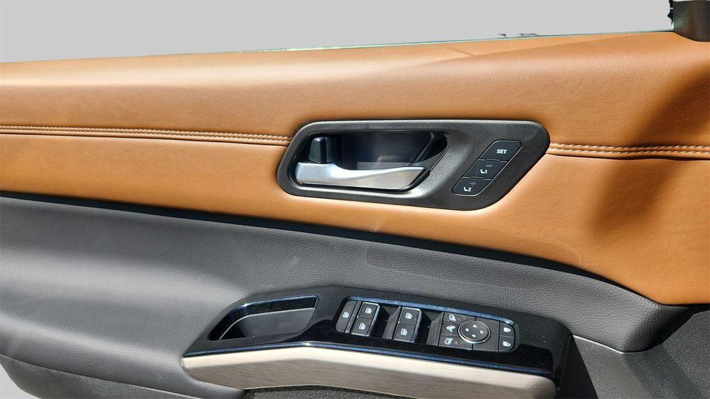 new 2025 Nissan Pathfinder car, priced at $47,131