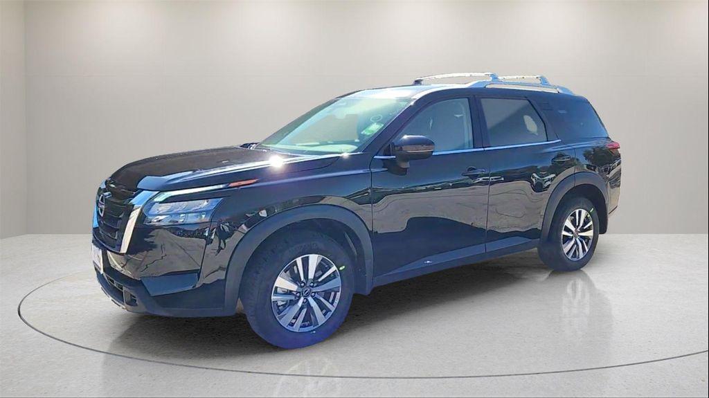 new 2025 Nissan Pathfinder car, priced at $42,960