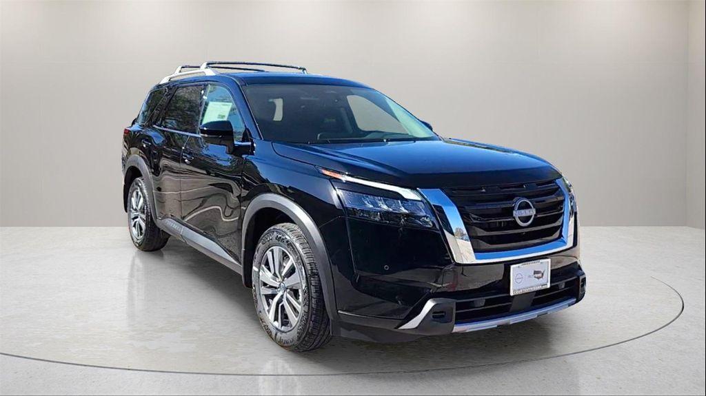 new 2025 Nissan Pathfinder car, priced at $42,960