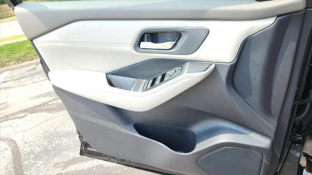 new 2025 Nissan Rogue car, priced at $31,693