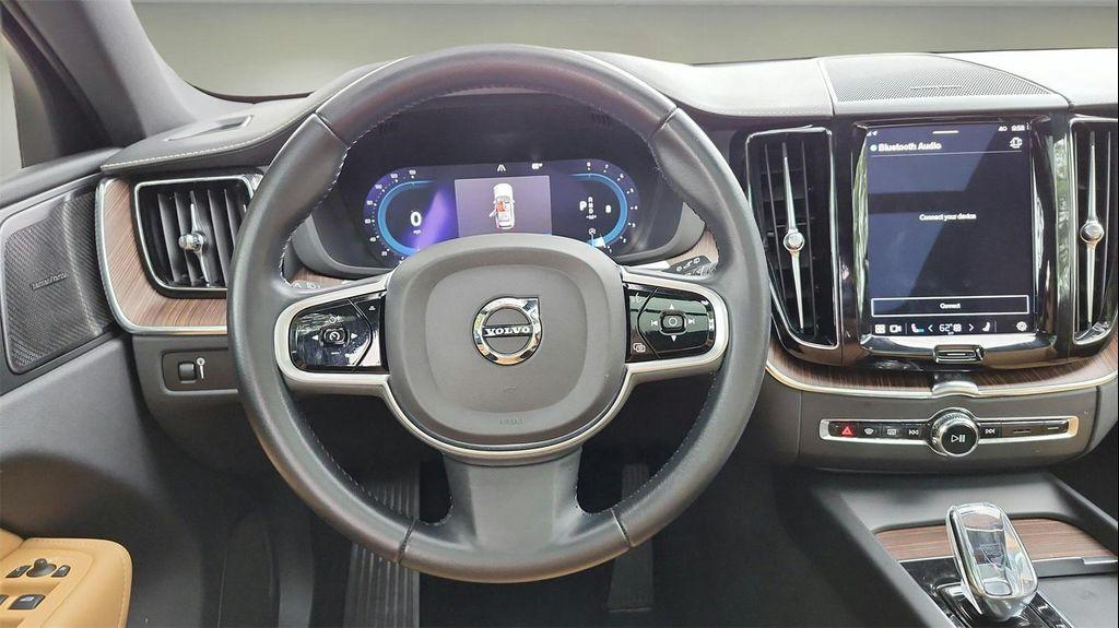 used 2022 Volvo XC60 car, priced at $27,860