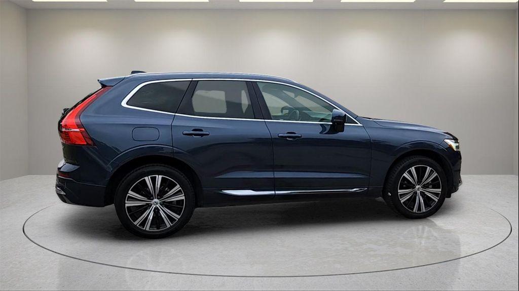 used 2022 Volvo XC60 car, priced at $27,860