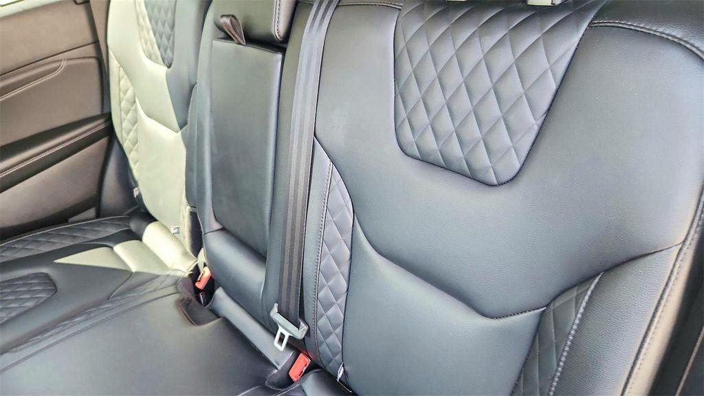used 2024 Ford Edge car, priced at $29,948